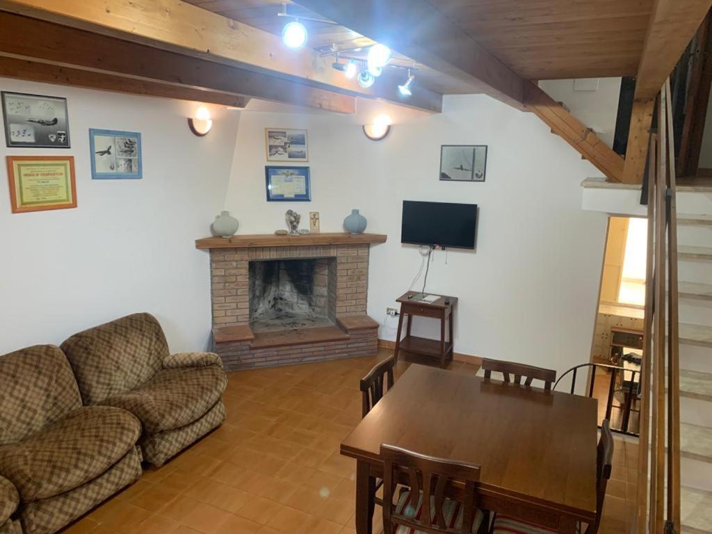 MarJo Villa Montegiordano Ruang foto